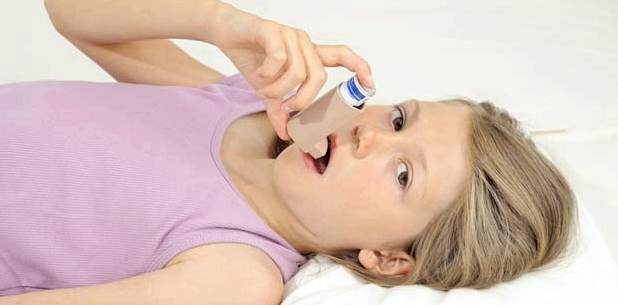 Mädchen mit Allergien haben höheres Risiko für Röschenflechte